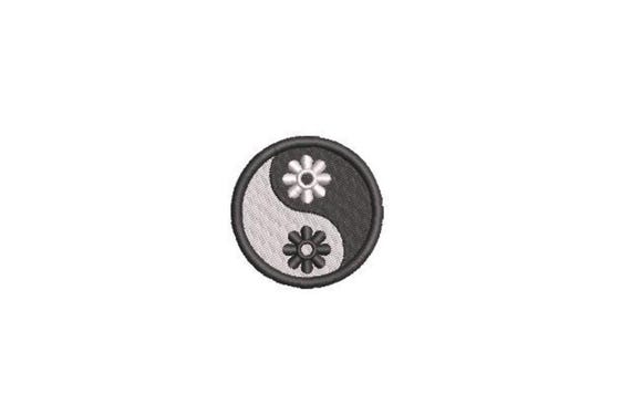 Daisy Yin Yang  Machine Embroidery File design - 4 x 4 inch hoop  - instant download - 5cm