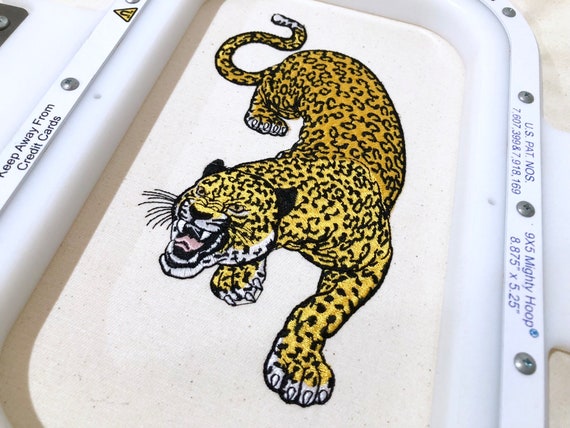 Leopard Machine Embroidery File design - 5x7 inch hoop - instant download