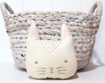 Easy ITH In The Hoop KITTY FACE Simple Stuffie Softie Machine Embroidery File design 5x7 hoop