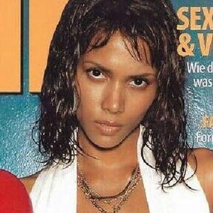 FHM Magazine Germany 2004-04 Halle Berry