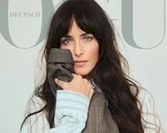 ダコタ・ジョンソン　ヴォーグ誌ドイツ版　2025年11月号 - オリジナル印刷版