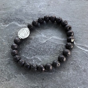 Men&#39;s Black Lava Stone Bracelet: Southwestern Cross Pewter Bead