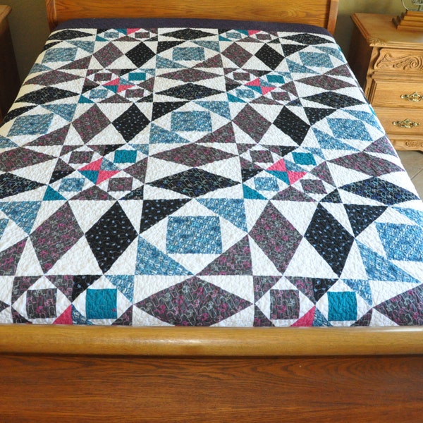 Holiday sale Over King  size machine quilted patchwork quilt