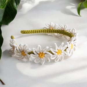 Handmade Crochet Daisy Hairband - Cute Floral Hair Accessory for Baby and Child - Vintage Style Crochet Hairband