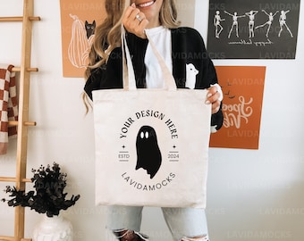 Halloween Tote Bag Mockup voor Fall Real Person Tote Mockup voor Printify Canvas Tote Bag Mockup voor Print on Demand Bag Halloween Mockup