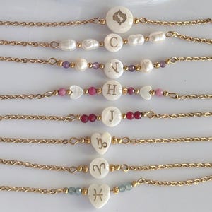 Bracelet personnalisé lettre initiale ou signe astrologique zodiaque, bijou personnalisé, bracelet pierres de naissance personnalisé