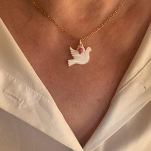 Colar de pássaro pomba, colar de madrepérola e pedra natural, colar de pedra de nascimento personalizado, colar de aço inoxidável dourado, símbolo