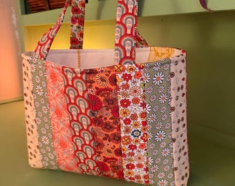 Retro Floral Patchwork Tote Bag | Handmade Boho Shoulder Bag | Cottagecore Market Tote | Vintage Inspired Quilted Purse | Everyday Carryall