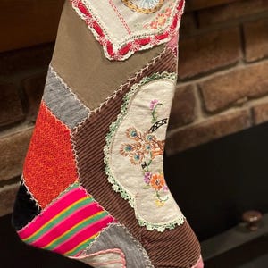 Handgjord vintage patchwork julstrumpa primitiv folkkonst, lantstuga, bondgård, mormorschic, högtid, nyckfullhet