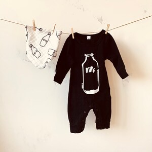 unisex baby gift set, baby shower gift, unisex baby clothes, baby onesie, new baby gift, newborn baby gift set, gender neutral baby gift