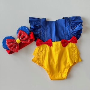 Snow White Baby, Disney Princess Baby, Snow White Costume, Snow White Dress, Baby Snow White Outfit, Baby Minnie Ears, Snow White Headband
