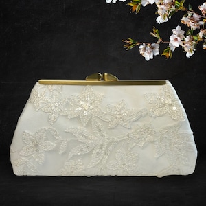 Personalized Ivory Lace Wedding Clutch, Photo Lining Clutch, Classic Vintage Style Wedding Purse
