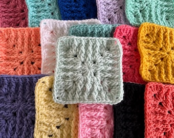 Lot of 24 5” Assorted or variegated colors Front post Crochet Granny Squares Blocks afghan throw pillow scarf