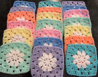 Lot of 20 5” Assorted Pastel Crochet Daisy Flower Granny Squares Blocks afghan throw pillow scarf