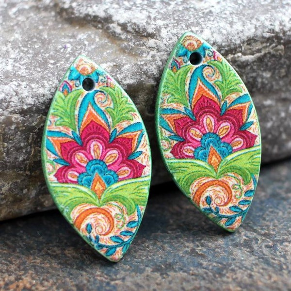 Componentes para aretes hechos a mano con arcilla polimérica. Par. Imagen transferida, dijes de arcilla livianos. Coloridos. Hechos a pedido.