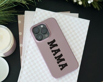 Custodia minimalista per iPhone "Mama": color caffè, vestibilità slim