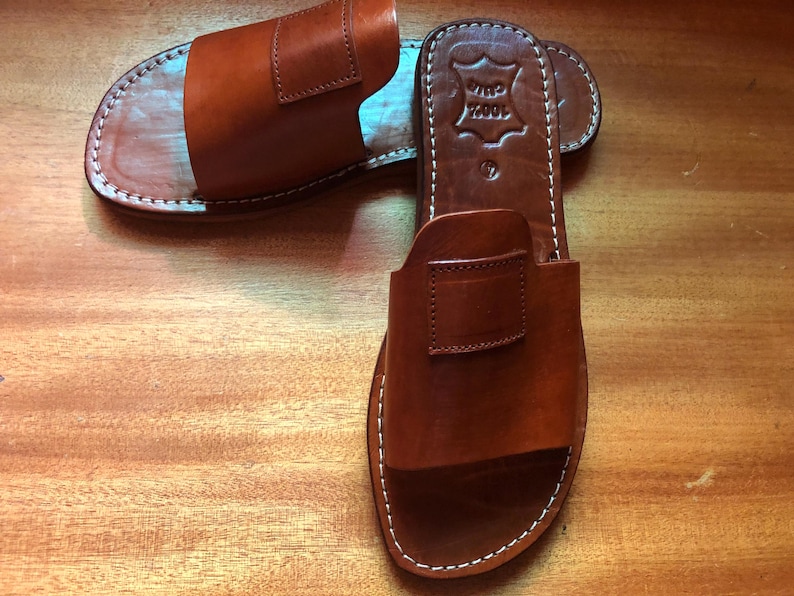 leather sandals, men leather sandal, moroccan sandal, handmade sandals, brown leather, men slip sandal, leather slides, arabic sandals, summer sandals, open toe sandal, artisan leather, minimal sandals, comfort sandals