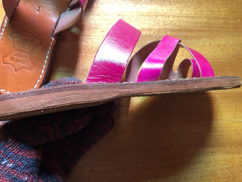 pink leather sandal, hot pink sandals, fuchsia sandals, leather sandals, handmade sandals, moroccan sandal, leather slides, women sandals, flat sandals, open toe sandal, cross strap sandal, boho sandals, summer sandals