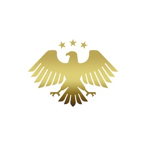Könnte beinhalten: Ein goldfarbenes Adleremblem mit ausgebreiteten Flügeln und drei Sternen über dem Kopf. Der Adler ist eine stilisierte Silhouette, wahrscheinlich für ein Logo oder Designelement, vor einem sauberen weißen Hintergrund.