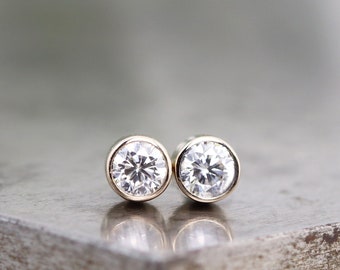 Pair of Tiny White Gold and Diamond Stud Earrings - Small 14kw Everyday Diamond Studs - Solid Recycled Gold Luxury Unisex Gift-READY TO SHIP