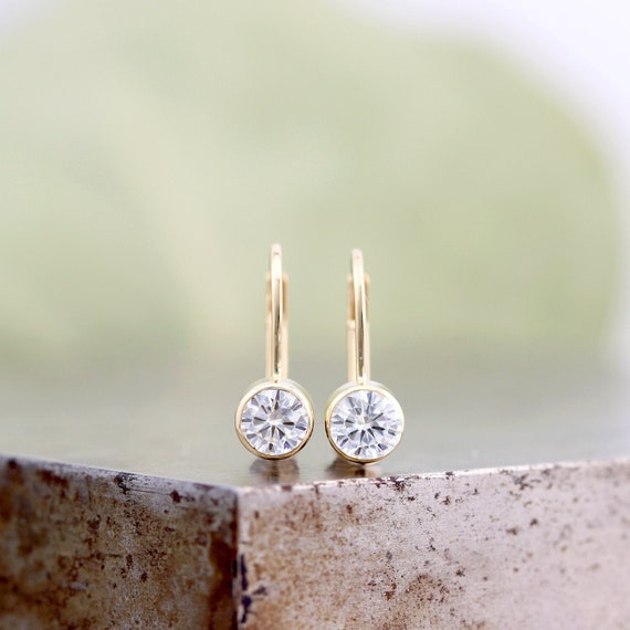 Never Lose Your Diamond Earrings: What Backing Type To Select