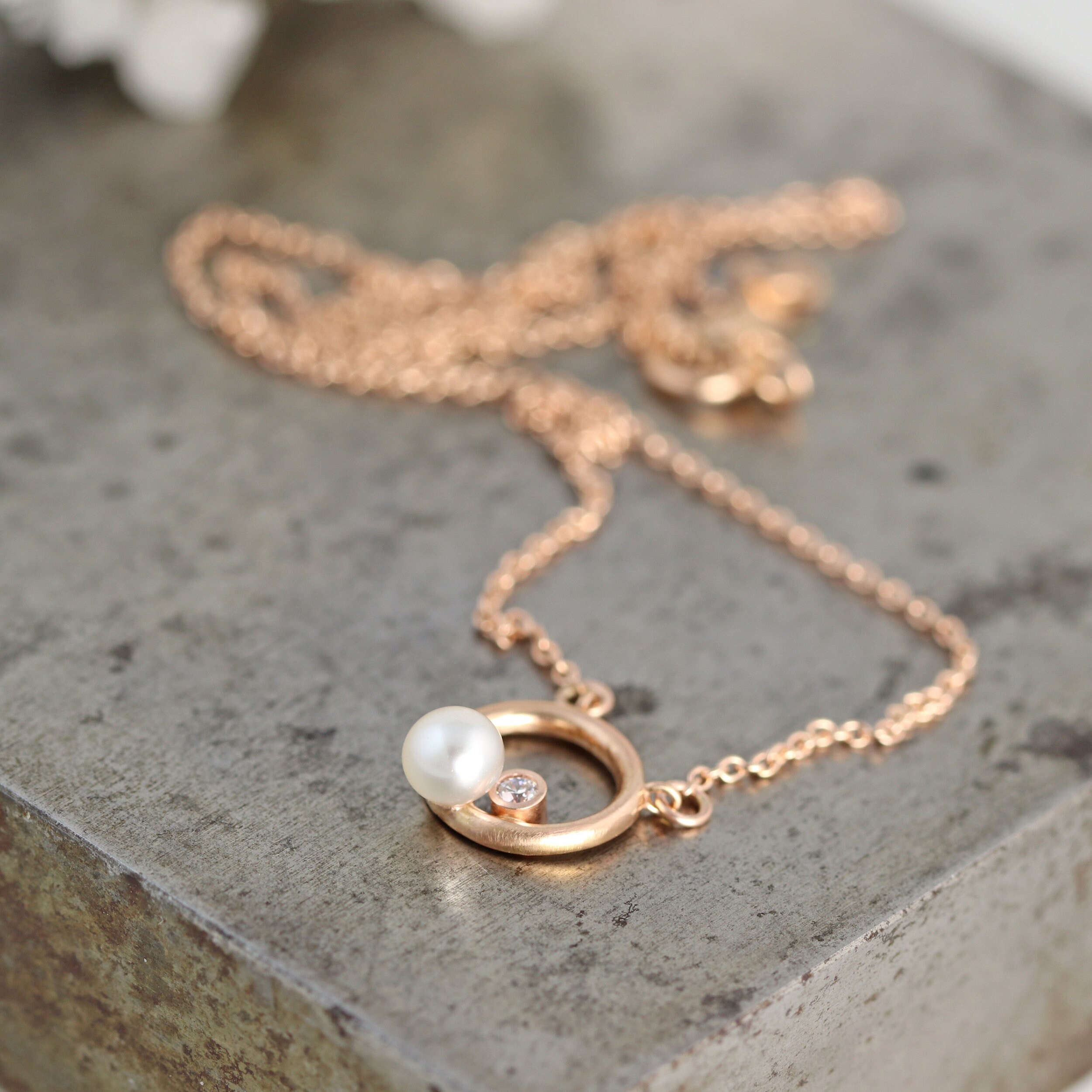 ★PEARLY MORE★ Rose and Pearl Daily Necklace 14k Rose Gold Necklace With Pearl and Tiny White Diamond
