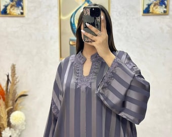 Handgefertigtes marokkanisches Jawhara Kaftan Kleid, Goldstickerei, Gürtel inklusive