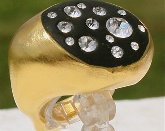 Beautiful 24K Gold Plated Ring with Swarovski Crystals Size 6 by zulasurfing