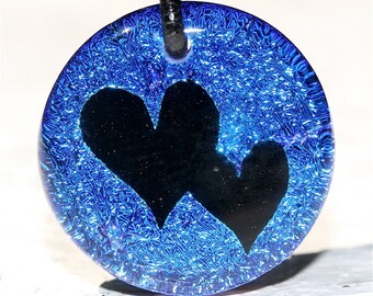 Love Pendant fused glass handmade by zulasurfing