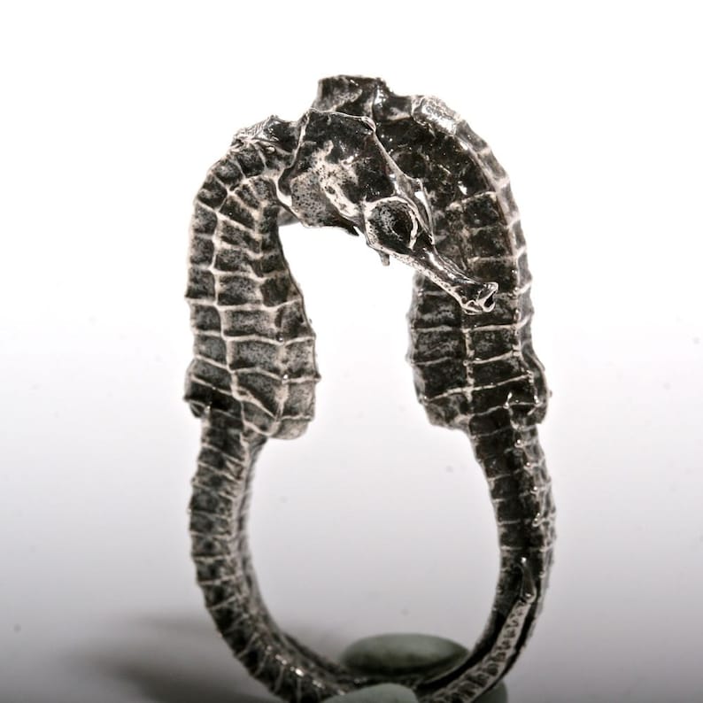 Seahorse Ring Sterling Silver size 5 or 6.5 ocean jewelry by Zulasurfing image 3