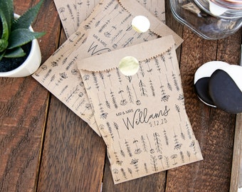 Wildflower Pattern Wedding Favor - Gift Bags - with Names - 20 Kraft Paper Bags (favors not included)