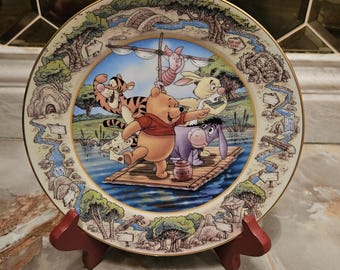 Winnie the Pooh Plate, Pooh's Picnic Plate, Winnie the Pooh 8 Inch