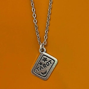Collier carte de tarot en acier inoxydable argenté Collier homme chaîne en argent pour femme Collier pendentif