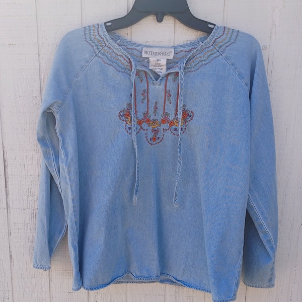 Vintage pure cotton denim blue top/vtg made in India embroidery Hippie jeans blouse top/bleached jeans BOHO shirt Medium M women misses jean