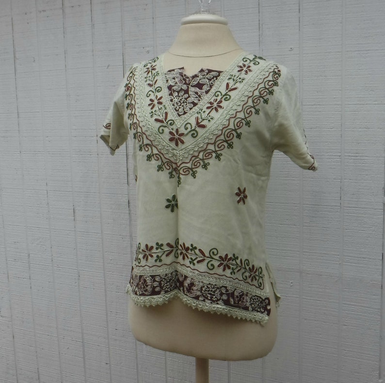 S M Medium India Bohemian ShirtWomen BoHo summer shirt toplight green Indian Handmade Embroidery TopVintage Short KurtaIndia blouse