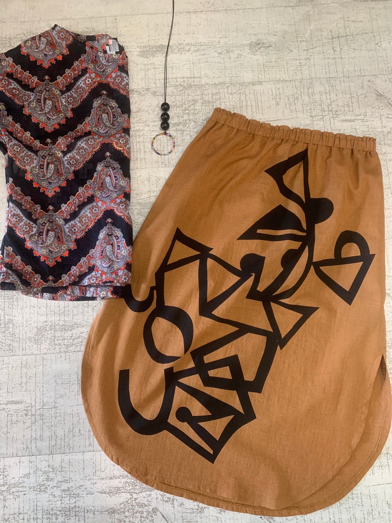 black print skirt-beautiful fabric-super cool for summer-woman 12-14-large gorgeous curry cotton blend