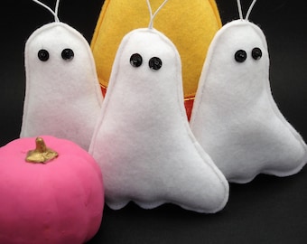 Ghost Ornament Set - Halloween Ornament - Felt Ghosts - Ghost Tree Ornament - Plush Ghost - Hanging Decoration - Creepy Cute