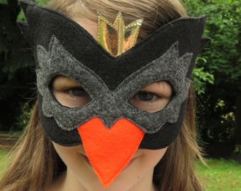 Black Swan Mask - Swan Costume Accessory - Felt Bird Mask - Mardi Gras - Halloween - Masquerade - Princess Swan