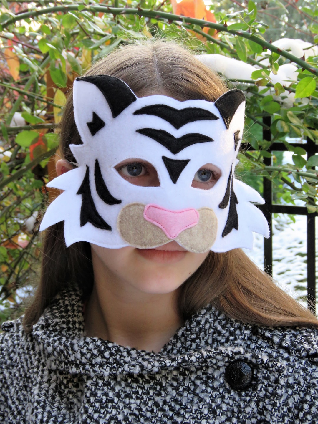 Halloween 3d White Cat Mask With Beaded Border For Women, Party