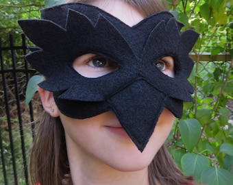 Raven Mask - Bird Mask - Crow Costume Accessory - Masquerade - Black Bird Costume - Halloween