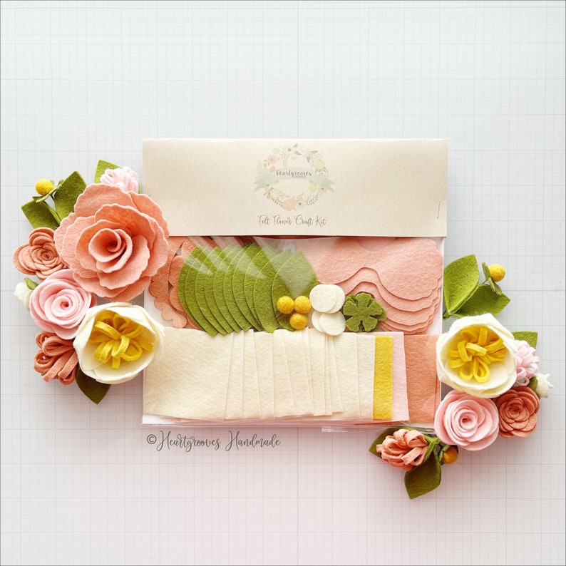 Kit de création de fleurs en feutre Rose magnolia image 1