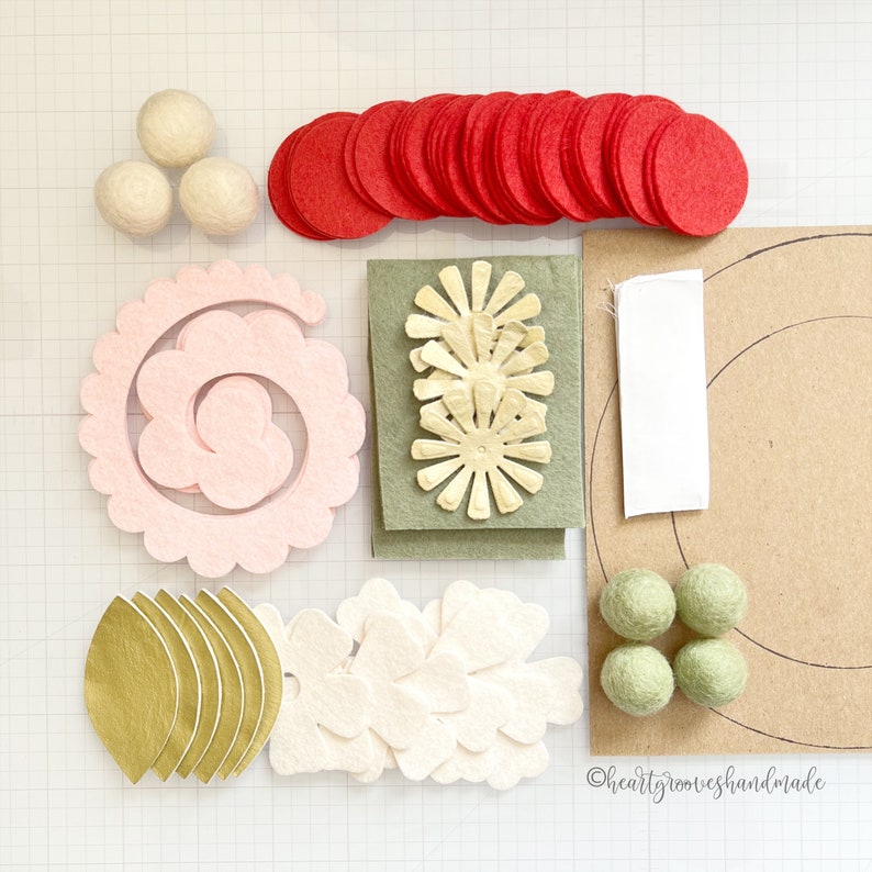 Felt Flower Wreath Craft Kit Strawberry Mint image 2