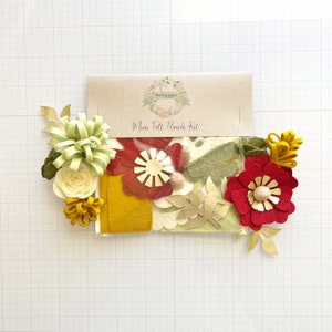 Mini Felt Flower Craft Kit | Deck the Halls Holiday Collection