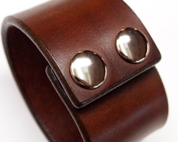 Leather cuff bracelet : Brown Bridle Leather wristband. Custom made for You in USA using refined leatherworking techniques!