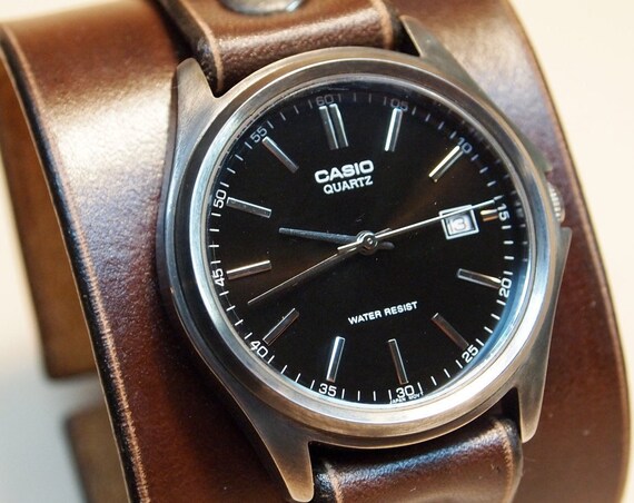 Leather cuff watch : Brown vintage style with Vegetable tanned leather. Completely handmade in New York, USA!