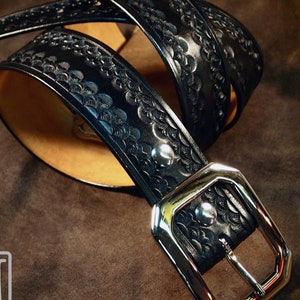 Black Leather Belt : Custom Hand Tooling with unique Stamping pattern. Fine Vegetable tanned Leather!