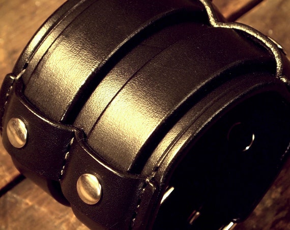 Black Leather cuff Bracelet : Bridle leather wristband Double buckle design. Custom made for you in New York!