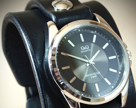 Black Leather cuff Watch : Vintage style bridle leather, Classic cuff style!