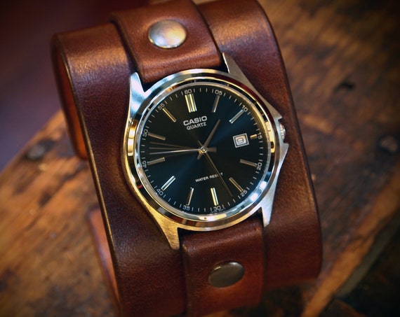 Leather cuff watch : Rich Brown vintage style with Vegetable tanned leather. Completely handmade in New York, USA!
