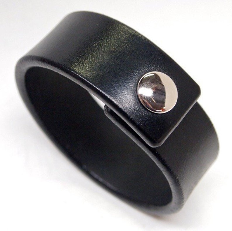 Black Leather wristband : American bridle leather cuff bracelet. 1 inch wide thin and sexy Made for You In New York USA image 1